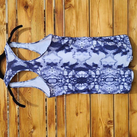 Lululemon Tank - Picture 2 of 4